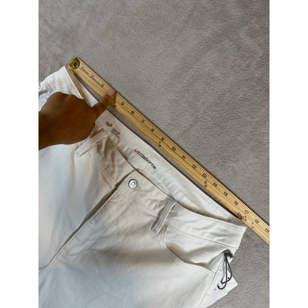 NEW Liz Claiborne Petite 16P White Flare Leg High Rise Stretch Jeans Denim Pants - Picture 5 of 10